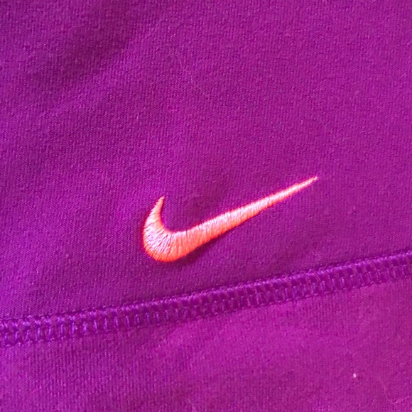 Women’s Nike Cropped Workout Leggings Size: sm - Picture 4 of 5